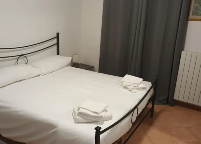 Casa N 2 Con Parcheggio Privato E Colonnina Ricarica