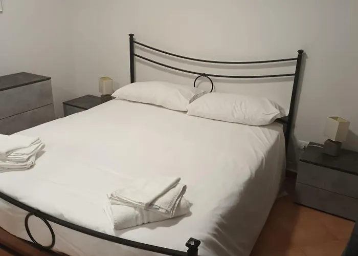 Casa N 2 Con Parcheggio Privato E Colonnina Ricarica