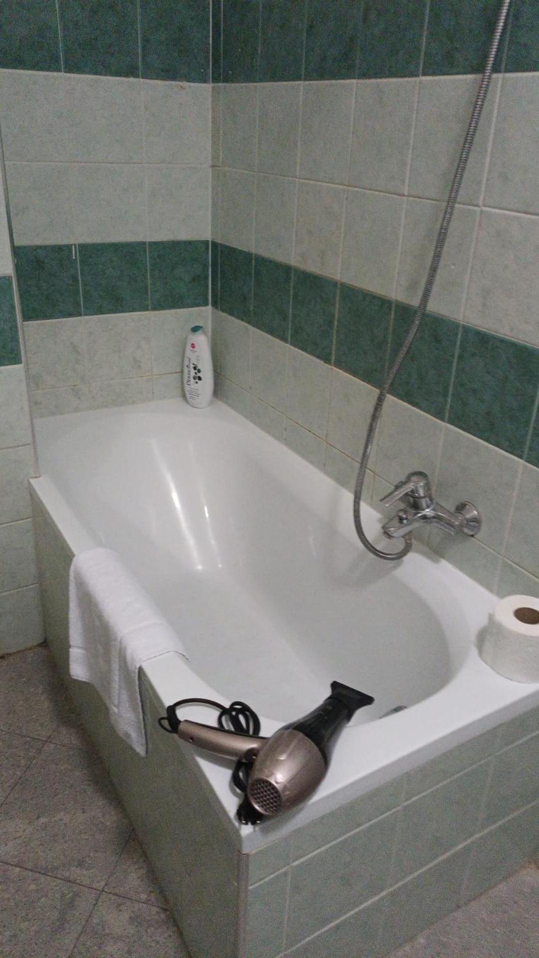 Casa N 2 Con Parcheggio Privato E Colonnina Ricarica Apartment Livorno