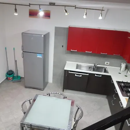 All inclusive Casa con parcheggio privato interno Livorno Esterno foto